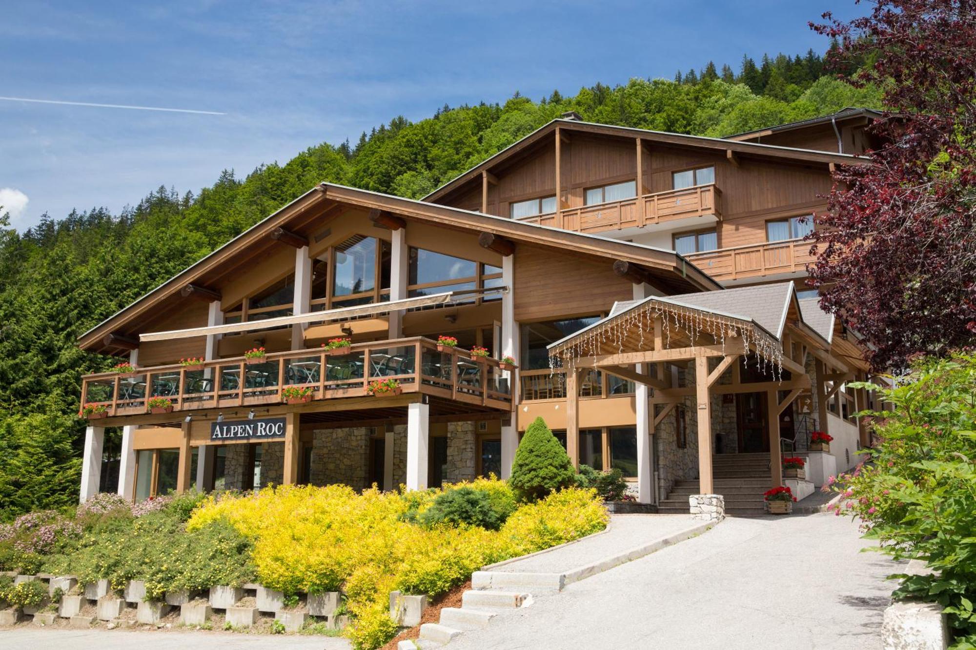 Hotel Alpen Roc Ла-Клюза Екстер'єр фото