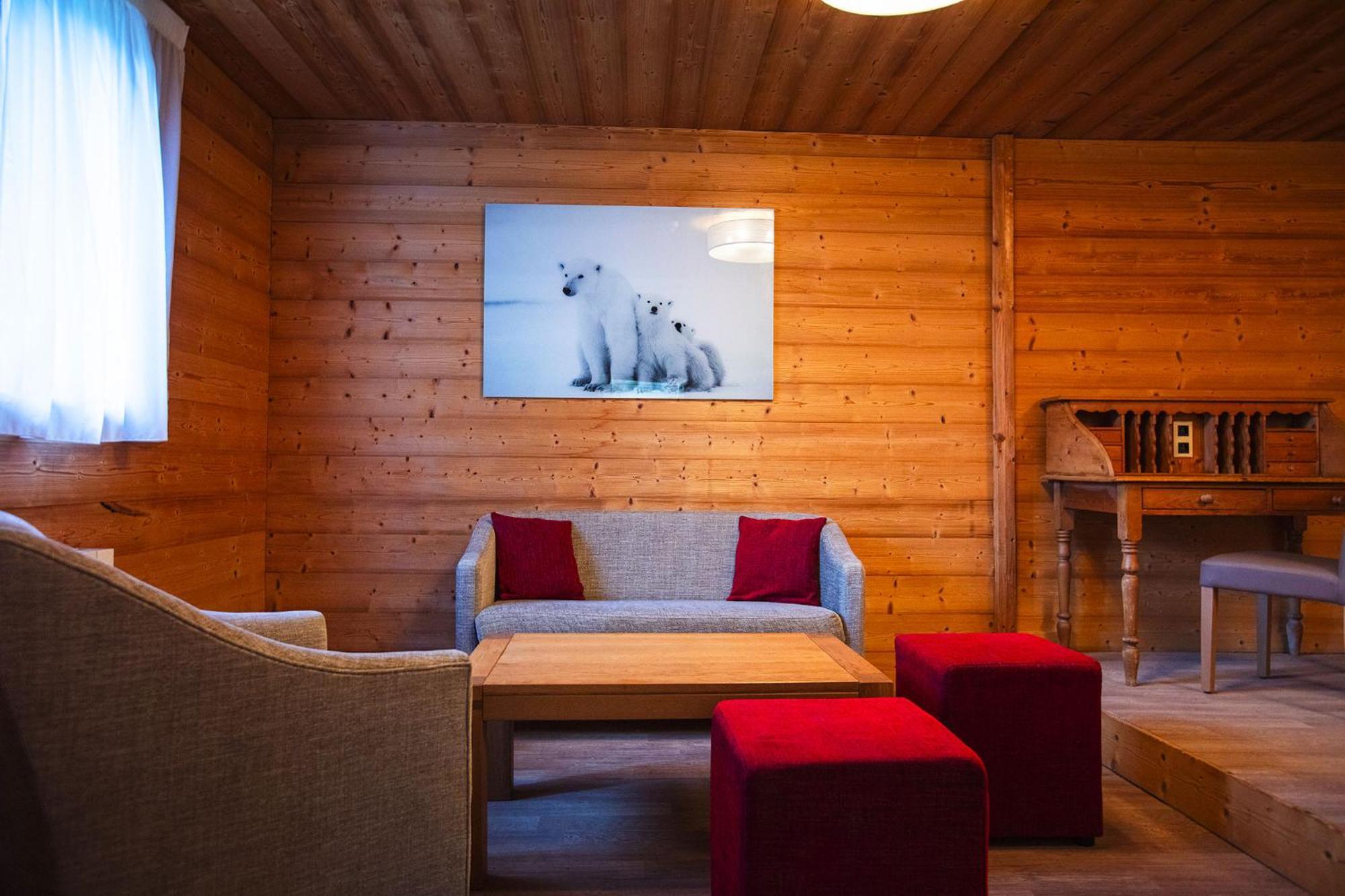 Hotel Alpen Roc Ла-Клюза Екстер'єр фото