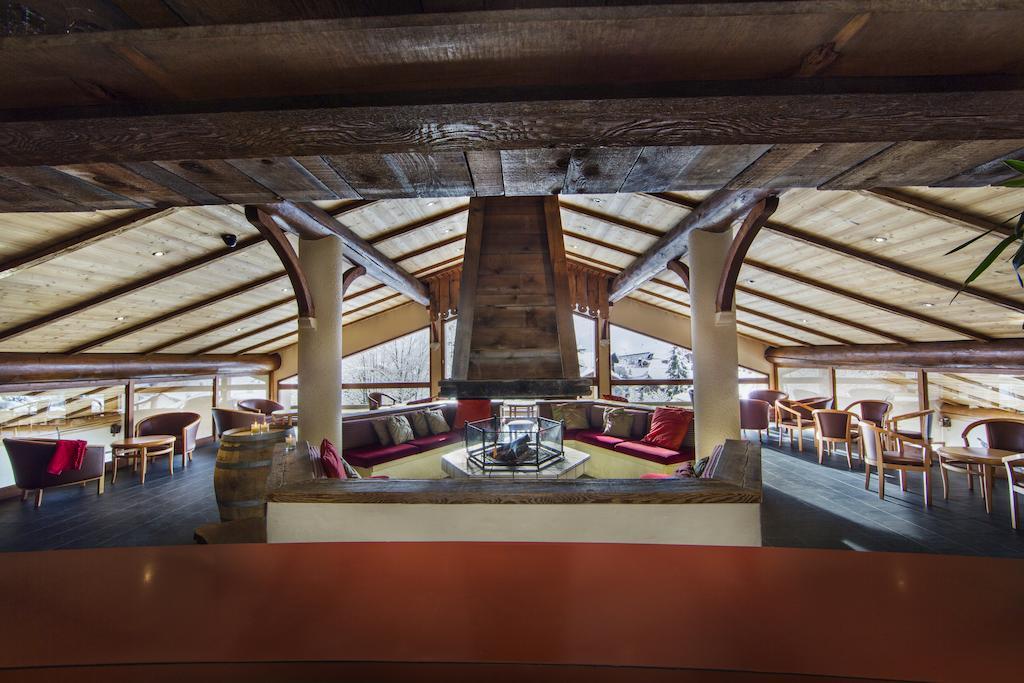 Hotel Alpen Roc Ла-Клюза Екстер'єр фото
