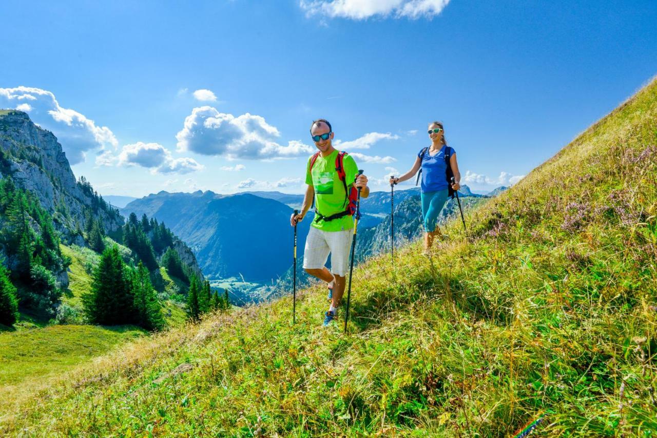 Hotel Alpen Roc Ла-Клюза Екстер'єр фото