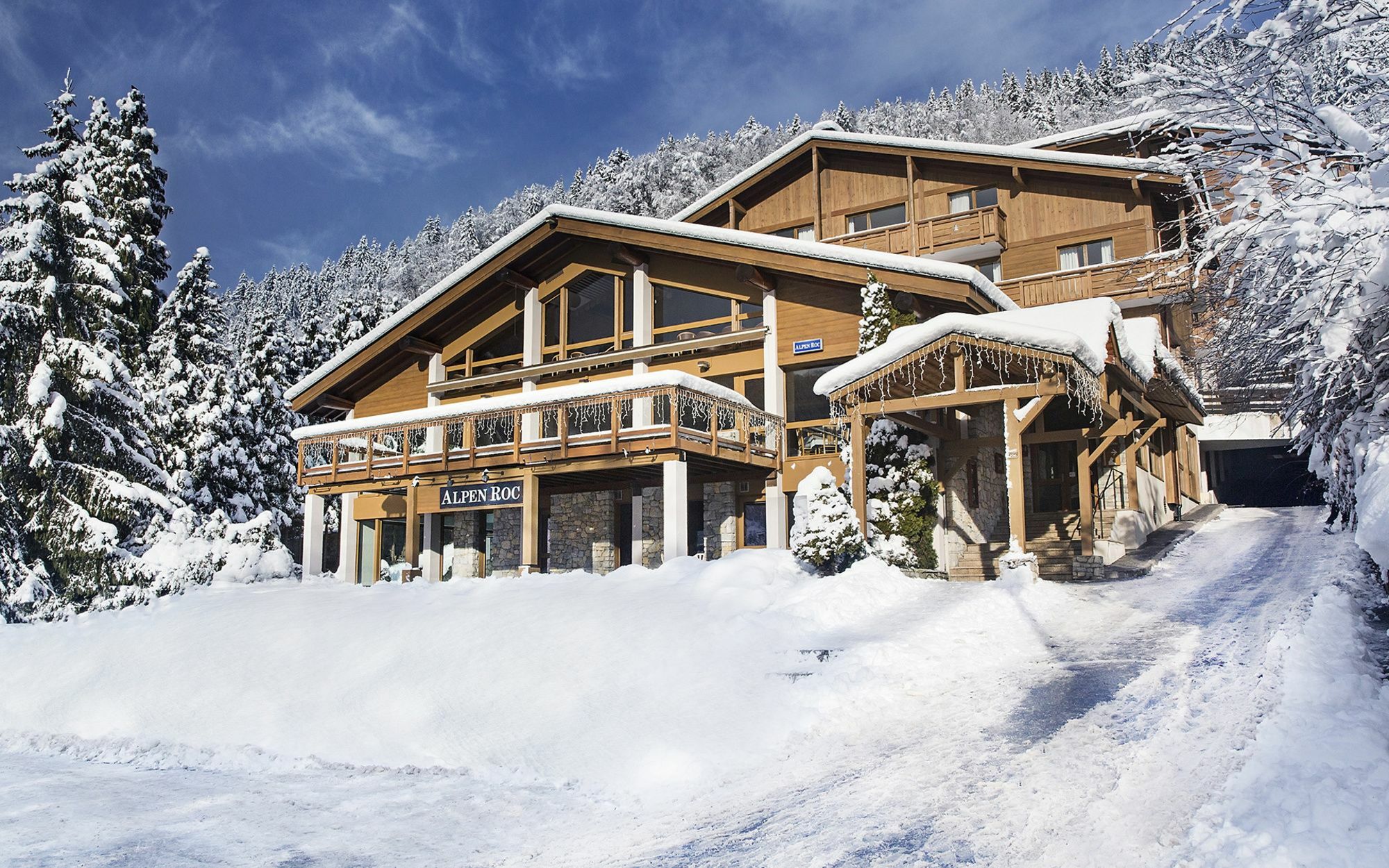 Hotel Alpen Roc Ла-Клюза Екстер'єр фото